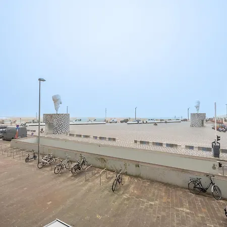 Family Near In Golden Triangle